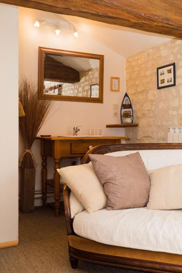 Le Clos des Fayes Berthegon Extérieur photo