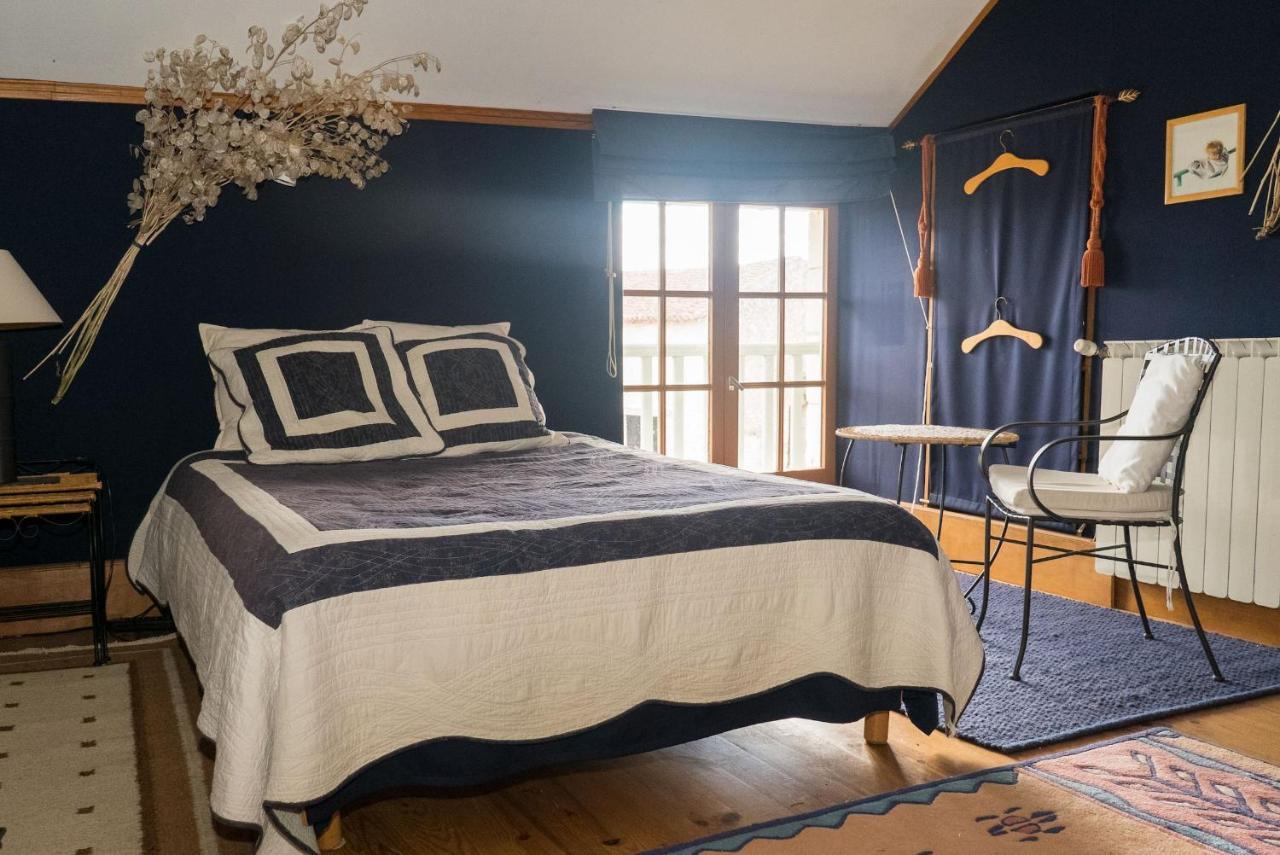 Le Clos des Fayes Berthegon Extérieur photo
