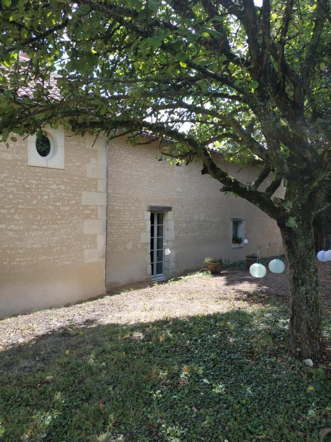 Le Clos des Fayes Berthegon Extérieur photo
