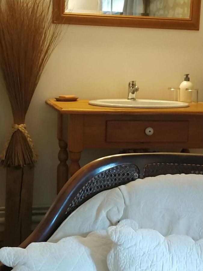 Le Clos des Fayes Berthegon Extérieur photo
