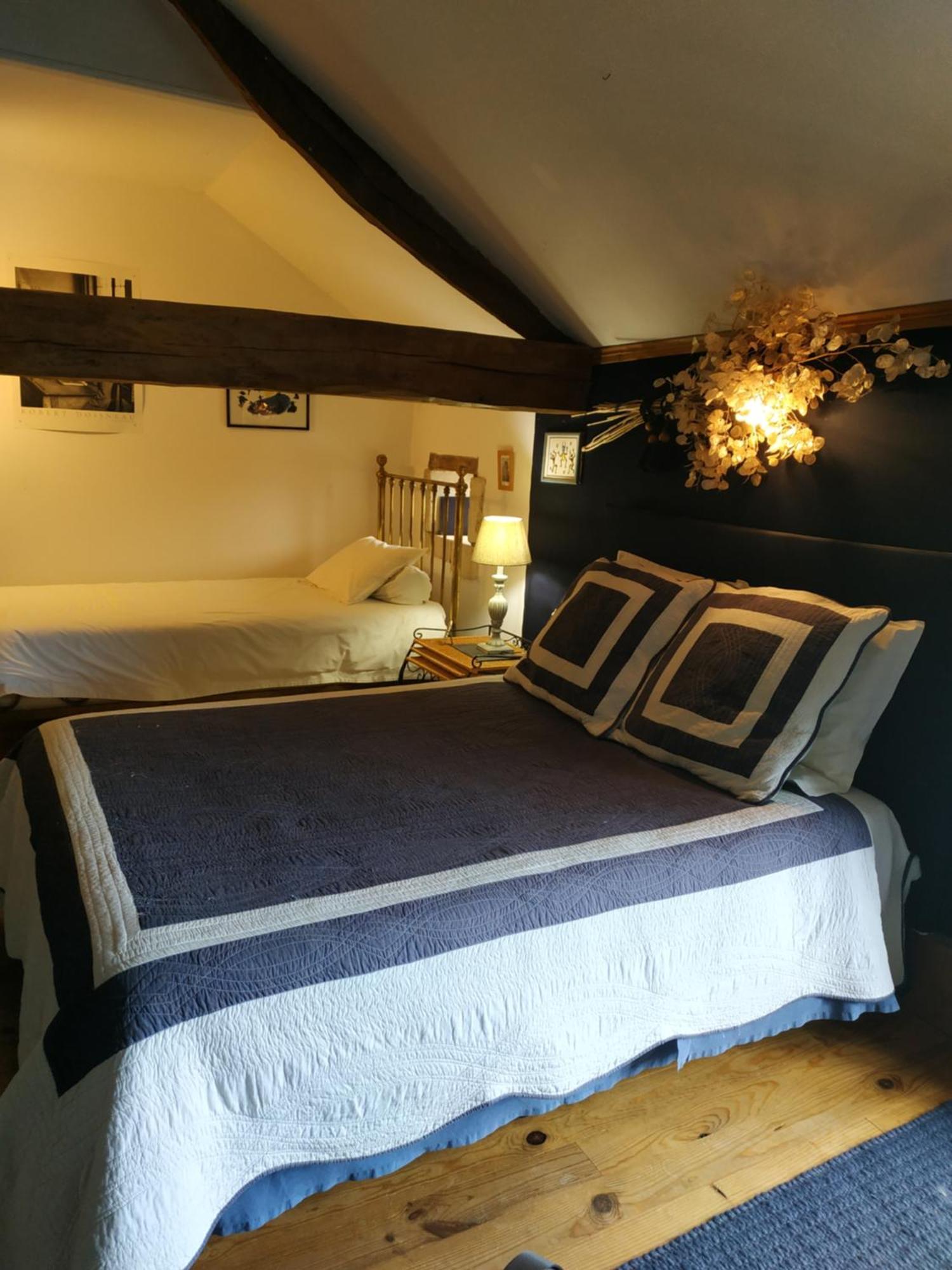 Le Clos des Fayes Berthegon Chambre photo